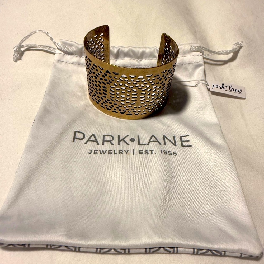 NWT, Park Lane Hammered Gold Cuff Bracelet